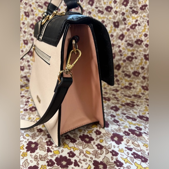 ALDO AnnieBrook Flap Satchel Cross Body Purse with Gold Chain Trim - Picture 12 of 13